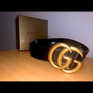 Woman’s Gucci Belt Leather Double G buckle 1.5”